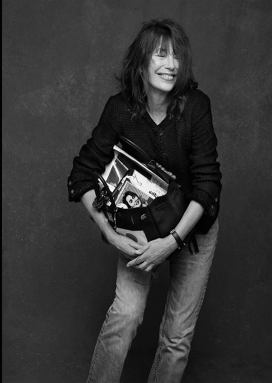 Jane Birkin carrying the original Hermès Birkin bag – iconic black-and-white inspiration photo